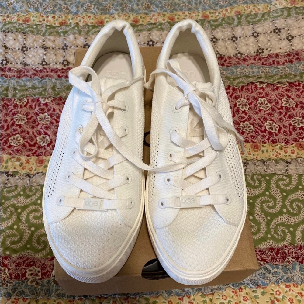 Ugg Kilo Knit Sneaker size 8.5